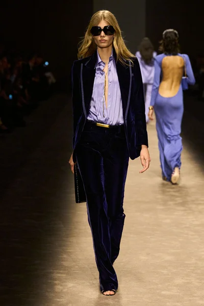 Look 39